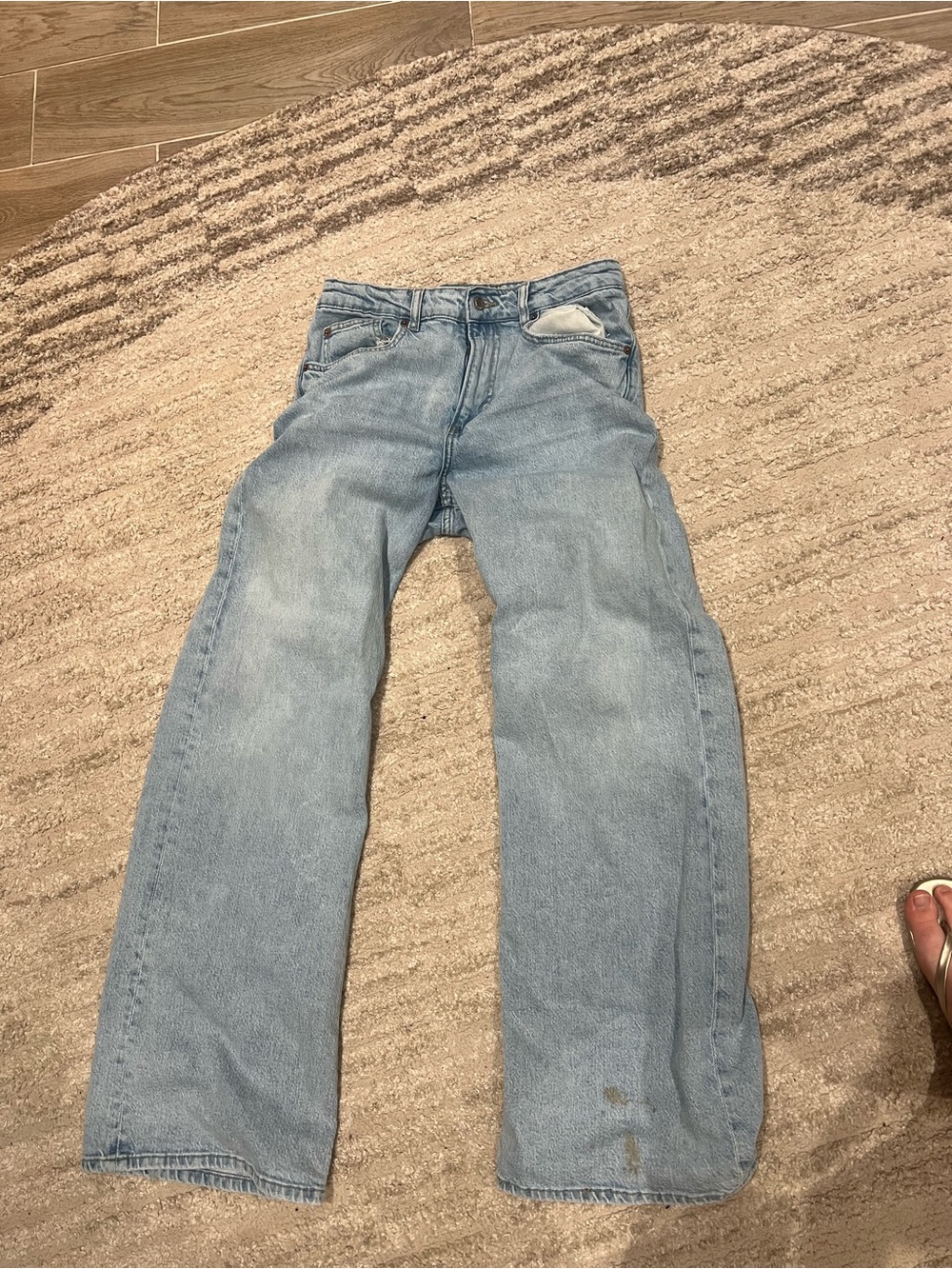 H&M Light Blue Relaxed Straight Jeans